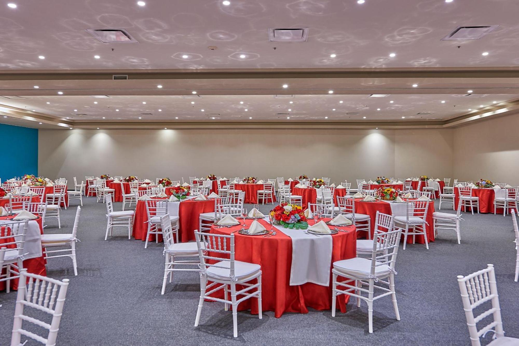 City Express By Marriott Suites Toluca Kültér fotó