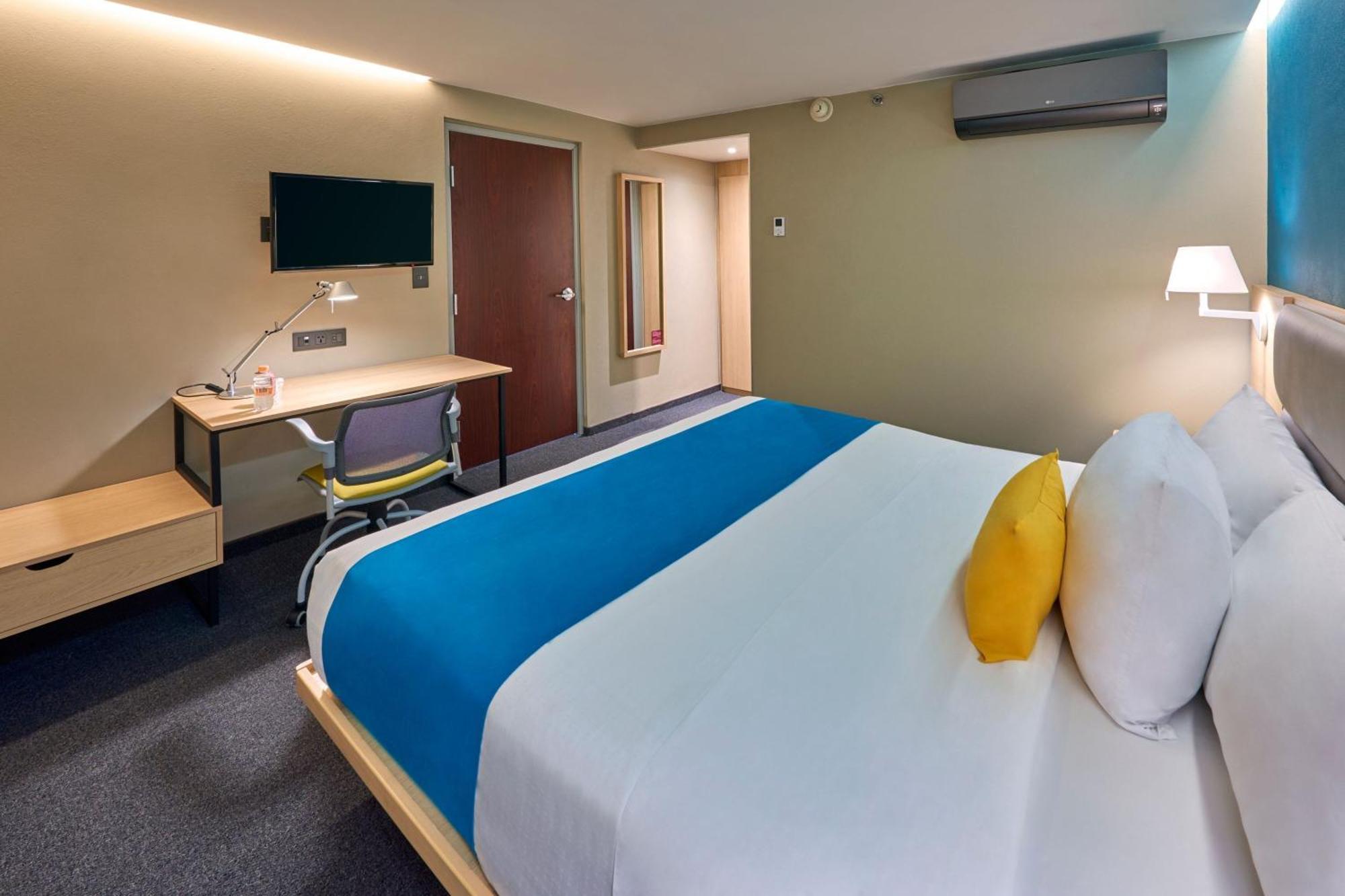 City Express By Marriott Suites Toluca Kültér fotó